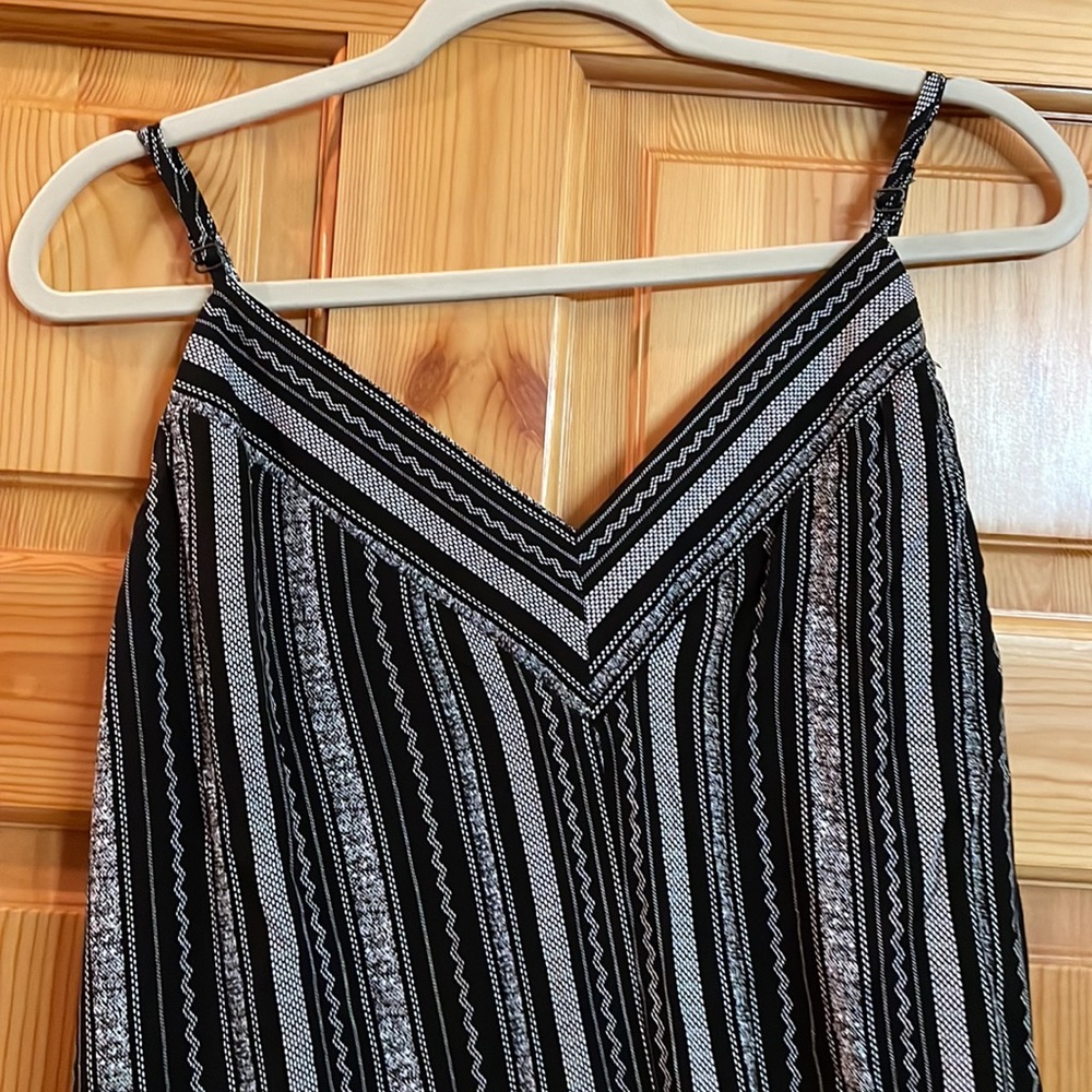 NEW!! Jumpsuit // Romper - Picture 3 of 8